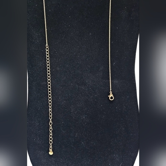 Torrid Gold Delicate Skull Necklace 18.5 inch chain with 5.5 inch extension - Picture 3 of 5